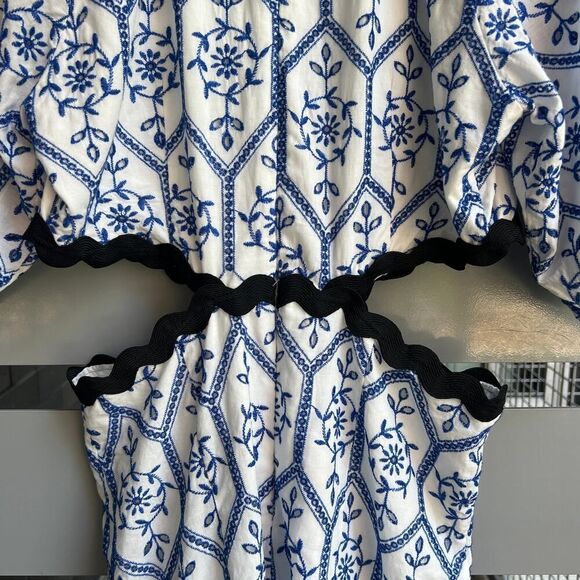 H&M White & Blue Eyelet Embroidered Cutout Dress Size M - Picture 5 of 8
